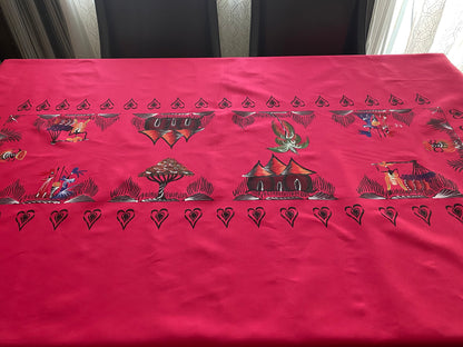 African Design Tablecloth and Six Napkins (Fuchsia)